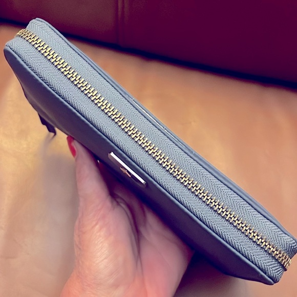 Kate Spade New York Dawn Blue Zip Around Wallet - Picture 3 of 7